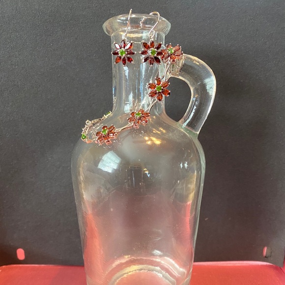 FLOWER CHAIN BRACELET AND MATCHING EARRINGS - Picture 3 of 3